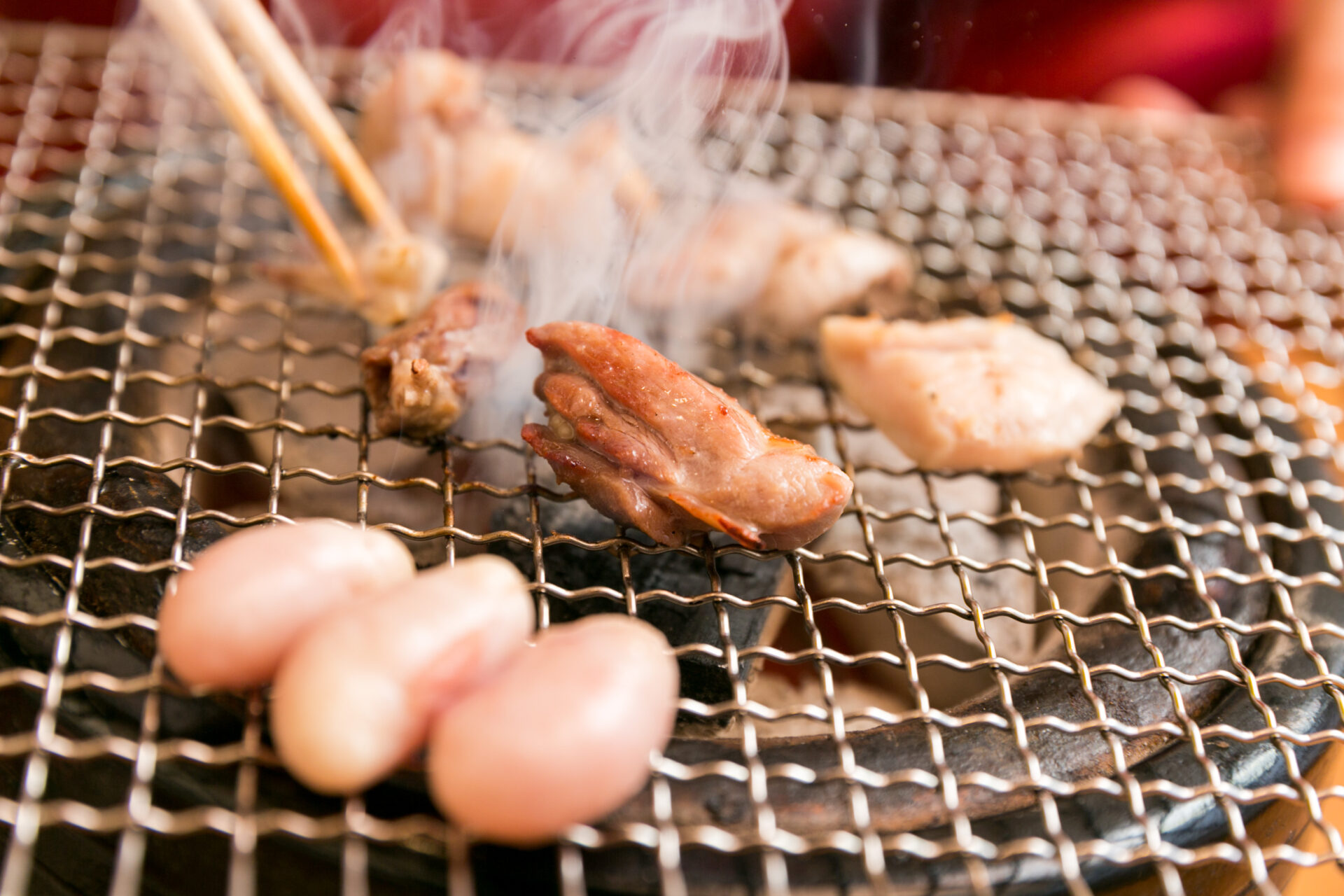 炭火で焼く土佐ジロー