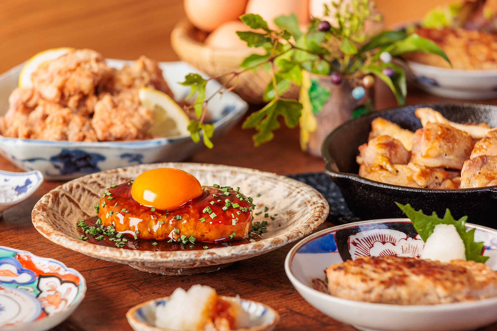 家庭の食卓に並んだ土佐ジロー料理